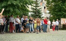 Uczestnicy spaceru historycznego podczas Festiwalu Trzech Kultur 