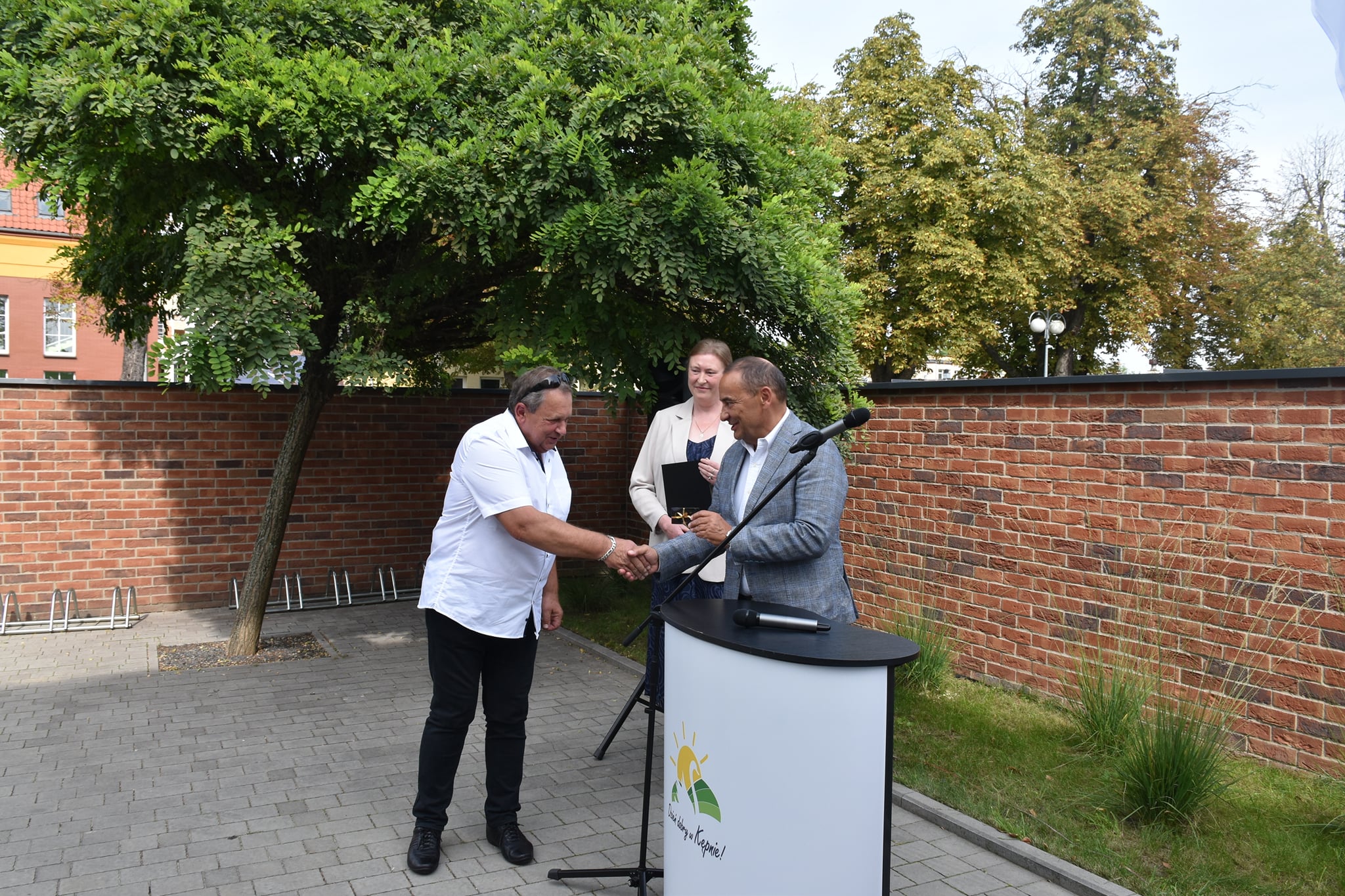 przekazanie samochodu elektrycznego 